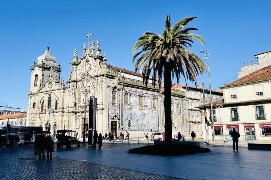 Private Walking Tour in Porto incl. Livraria Lello ticket - Rua Santa Catarina, Majestic Cafe, and the Chapel of Souls