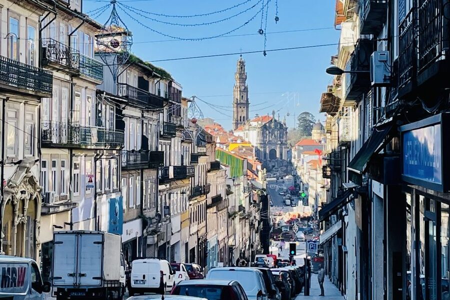Private Walking Tour in Porto incl. Livraria Lello ticket - Calmo Church and the “less famous but unforgettable” tile experience