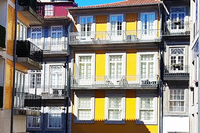 Private Walking Tour in Porto with Photo & Proof of Doce Local (3h) - Price, pace, and who this private walk is best for