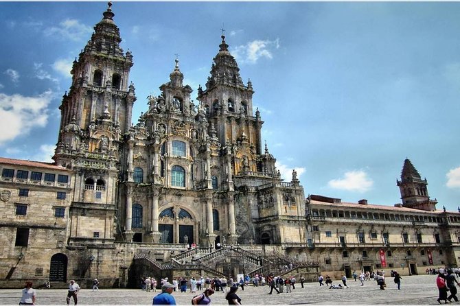 Santiago de Compostela & Valença do Minho - from Porto - Key highlights you will actually care about