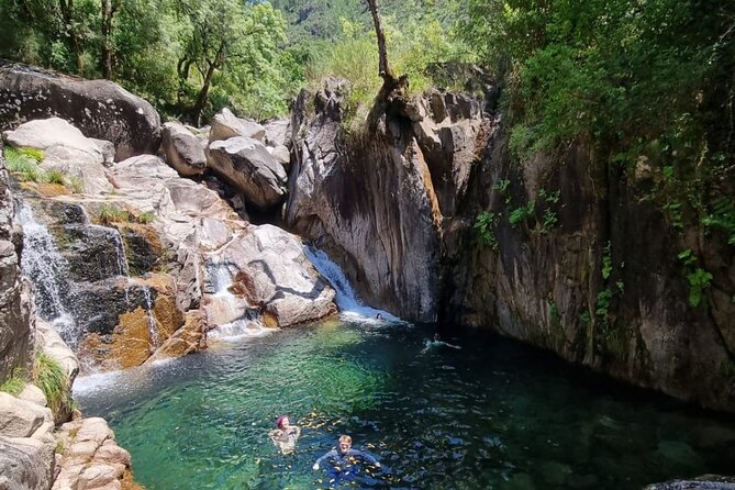 Small Group Geres National Park Full Day with picnic from Porto - Lunch that actually fits the day: picnic energy, restaurant backup plan