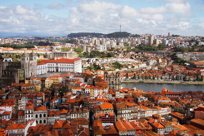 Small-group Porto's Roots Walking Tour - Stop 4: Torre dos Clérigos and the one ticket you may pay