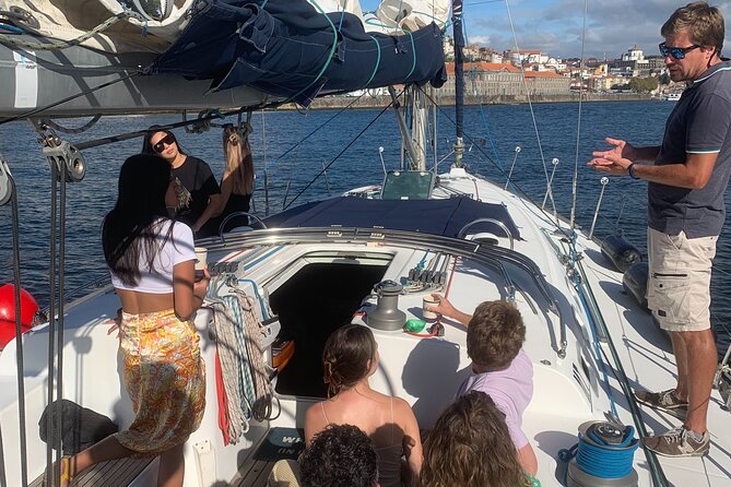 The Best Douro Boat Tour - Captains and Crew: How the Commentary Stays Fun