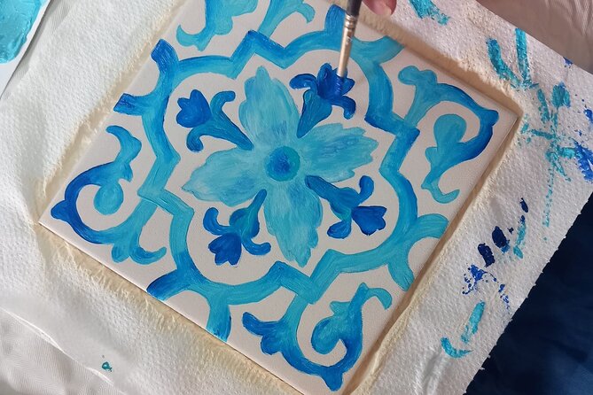 Tile Painting and Cocktails in Downtown Porto - Cocktails While You Paint, Not After You Leave