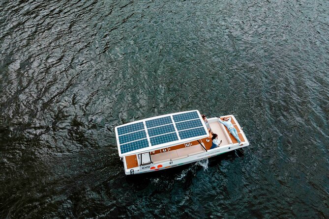 Valley of the Douro: Private Tour Electric Boat 1h With Wine Tasting - The 1-hour Douro River route and the viewpoints you should expect