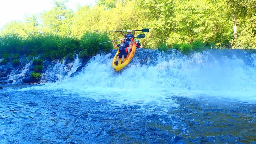 Viana do Castelo: Kayak Tour at Lima River - Dam crossings: what low difficulty means in real life
