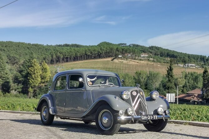 Vintage car ride in Vila Real - Vila Real Circuit since 1931: iconic streets and a scenic driving segment