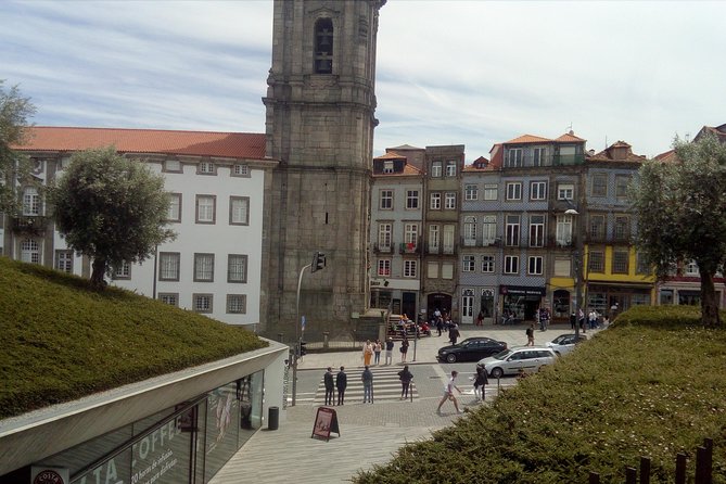 Walking & Hiking Through Porto - Bookshop pause and traditional streets, for the Porto you feel