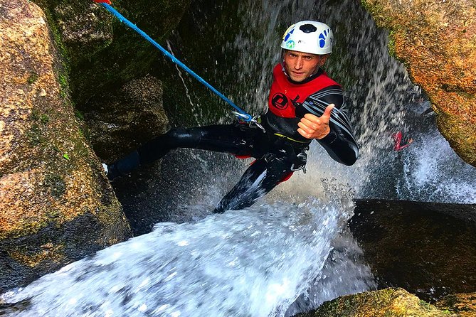 Water Canyoning - Learning the Descent While Staying in the Safe Zone