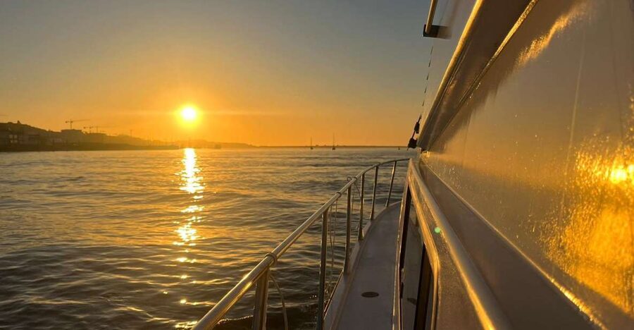 Yacht Douro Tour - Port wine welcome: the easiest way to feel like you belong